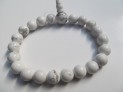 Howlit bílý energetický náramek