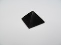 Šungitová pyramida leštěná 4 x 4 cm