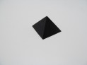 Šungitová pyramida matová 3 x 3 cm